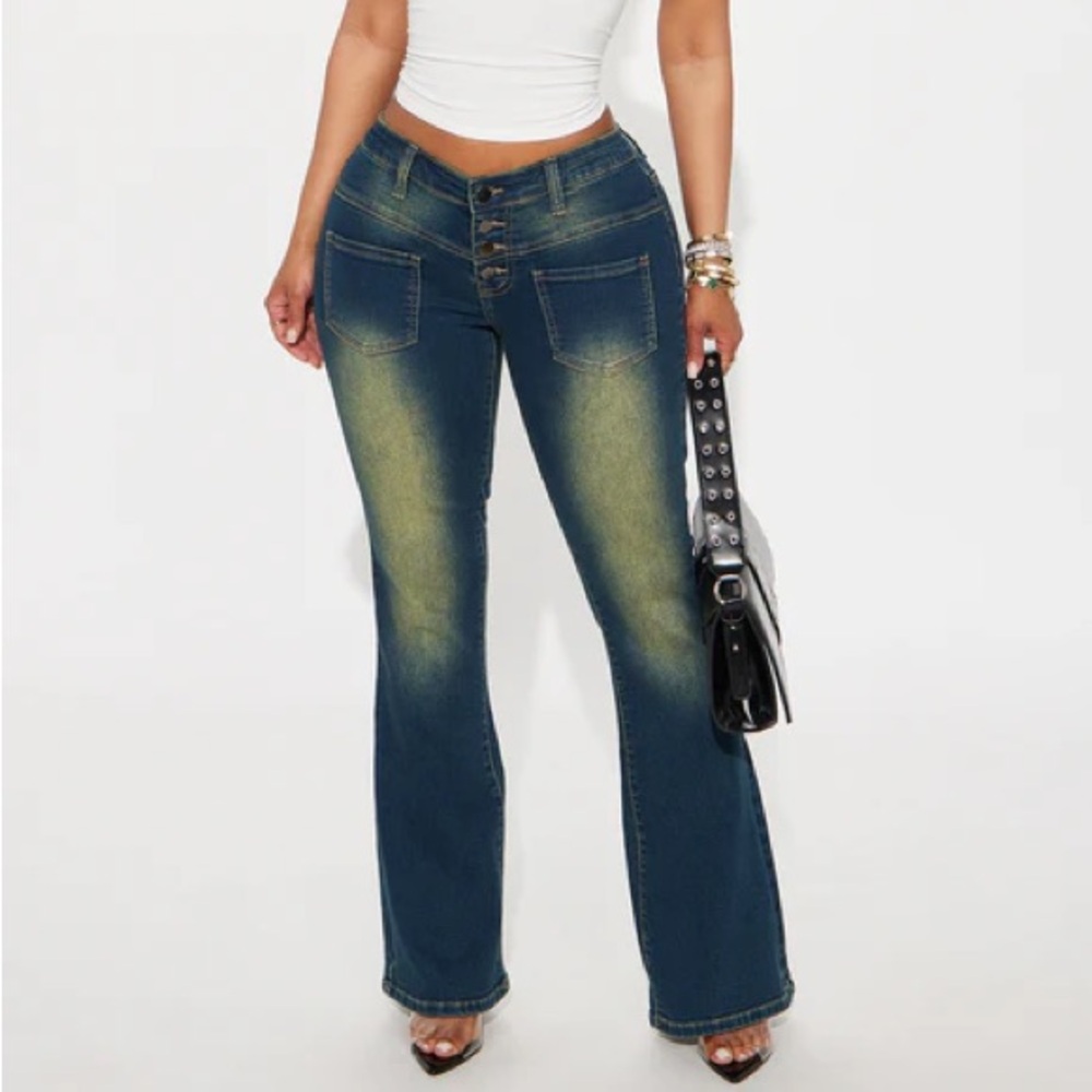 Hot Stuff Low Rise Tinted Flare Jeans NEW 🏷️